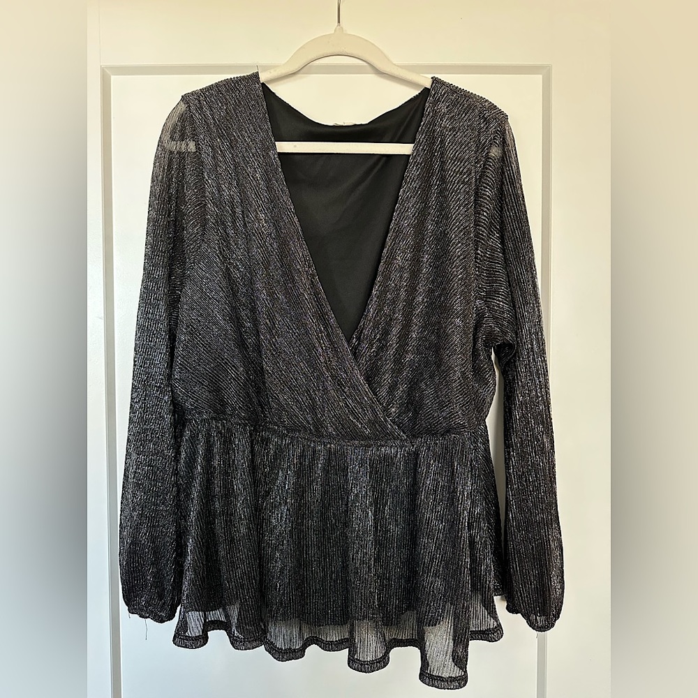 Maurices Metallic Top Size 1X